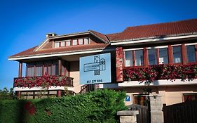 Cosma House