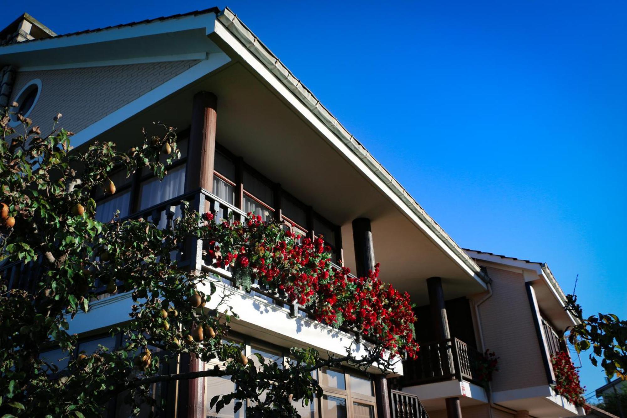 Hotel Cosma House Hinojedo Exterior foto
